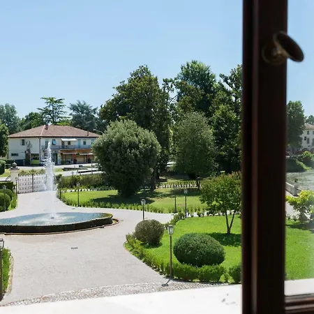 Volpi Apartment