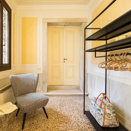 Volpi Apartment